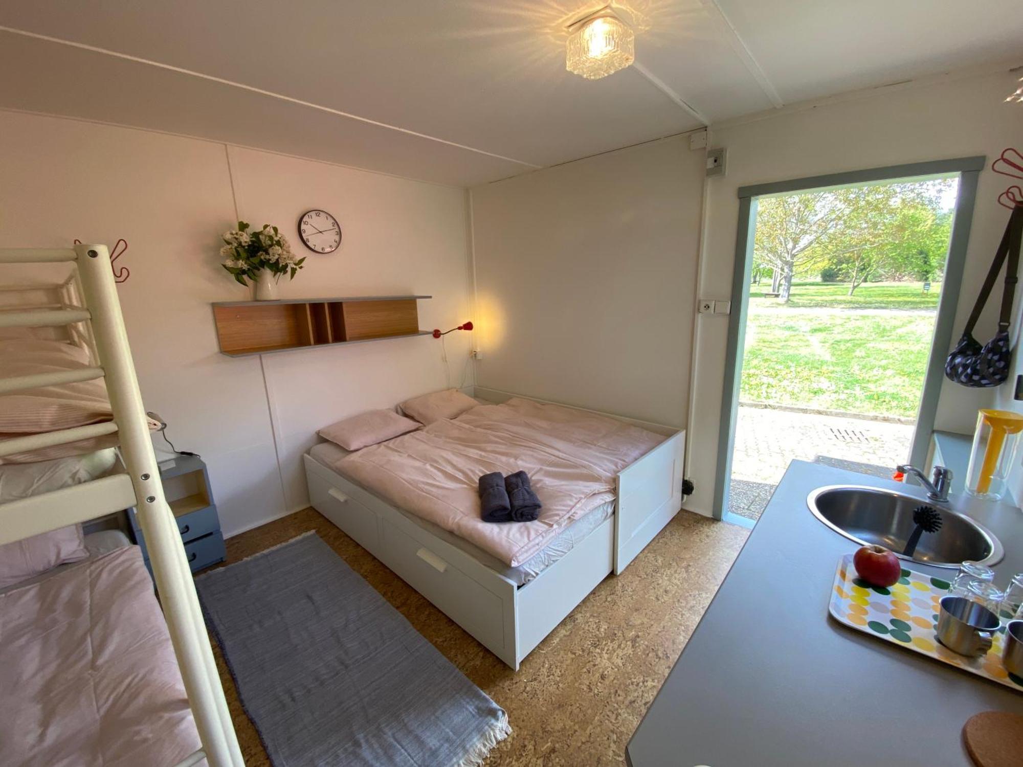 Prague Camping Dzban Dış mekan fotoğraf